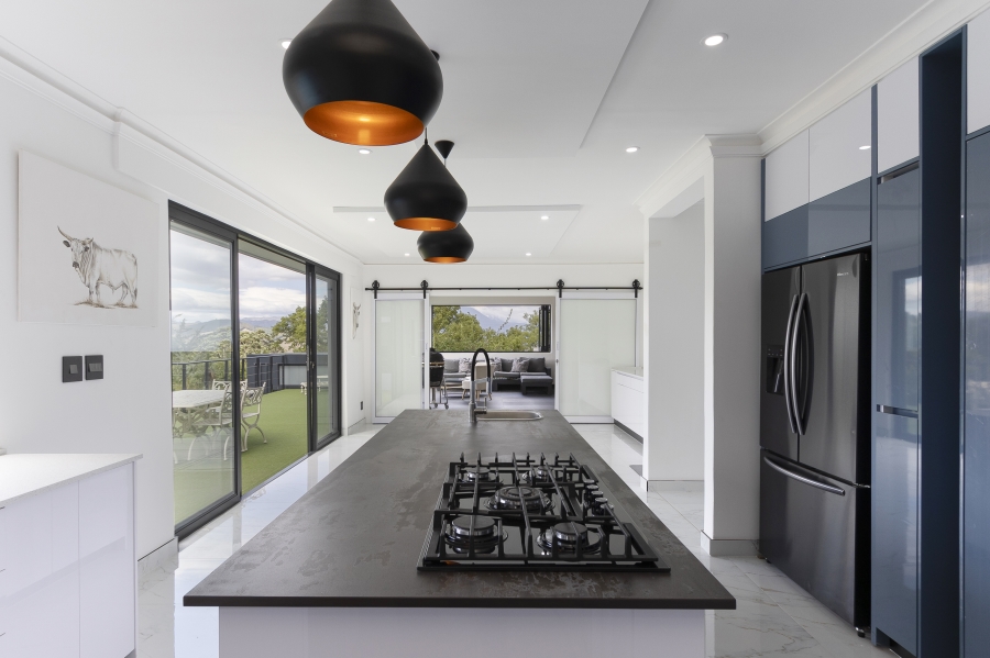 4 Bedroom Property for Sale in Helderrand Western Cape